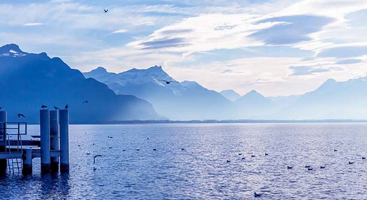 vue sur le Lac Léman et les montagne depuis le casino de Montreux